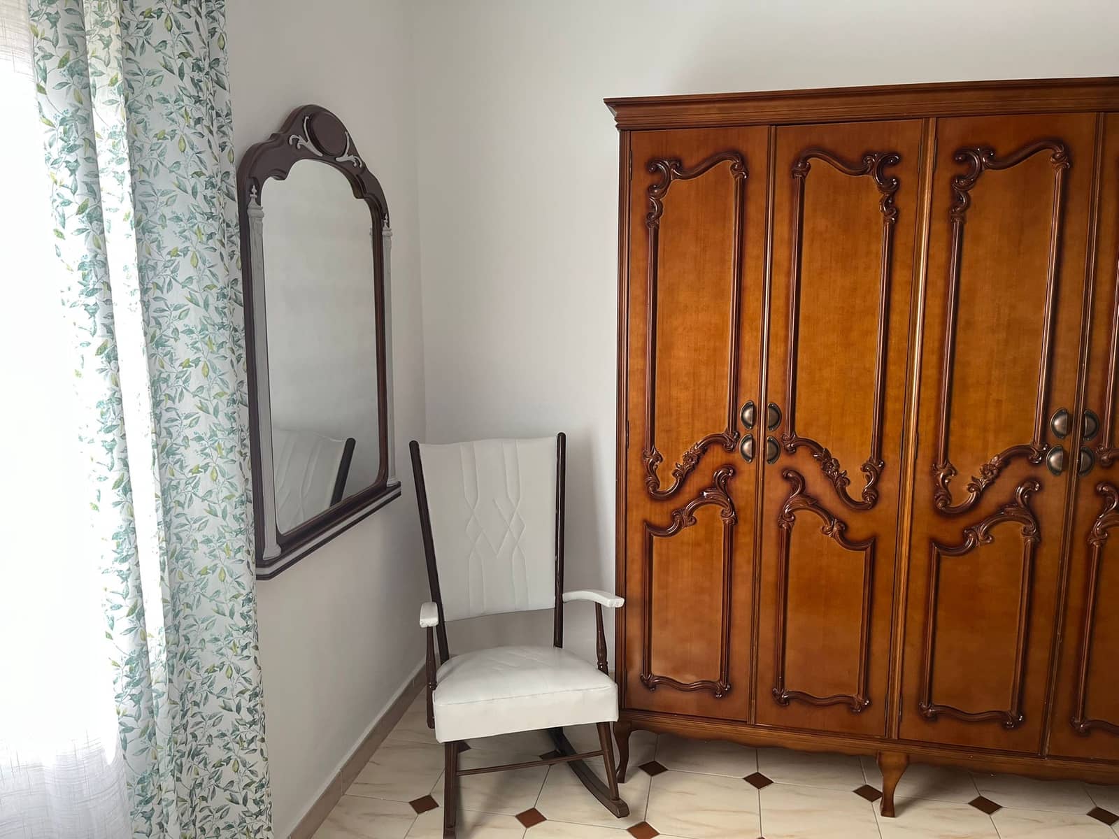 3 bedroom Townhouse for rent in Corumbela - € 650 (Ref: 9416248)