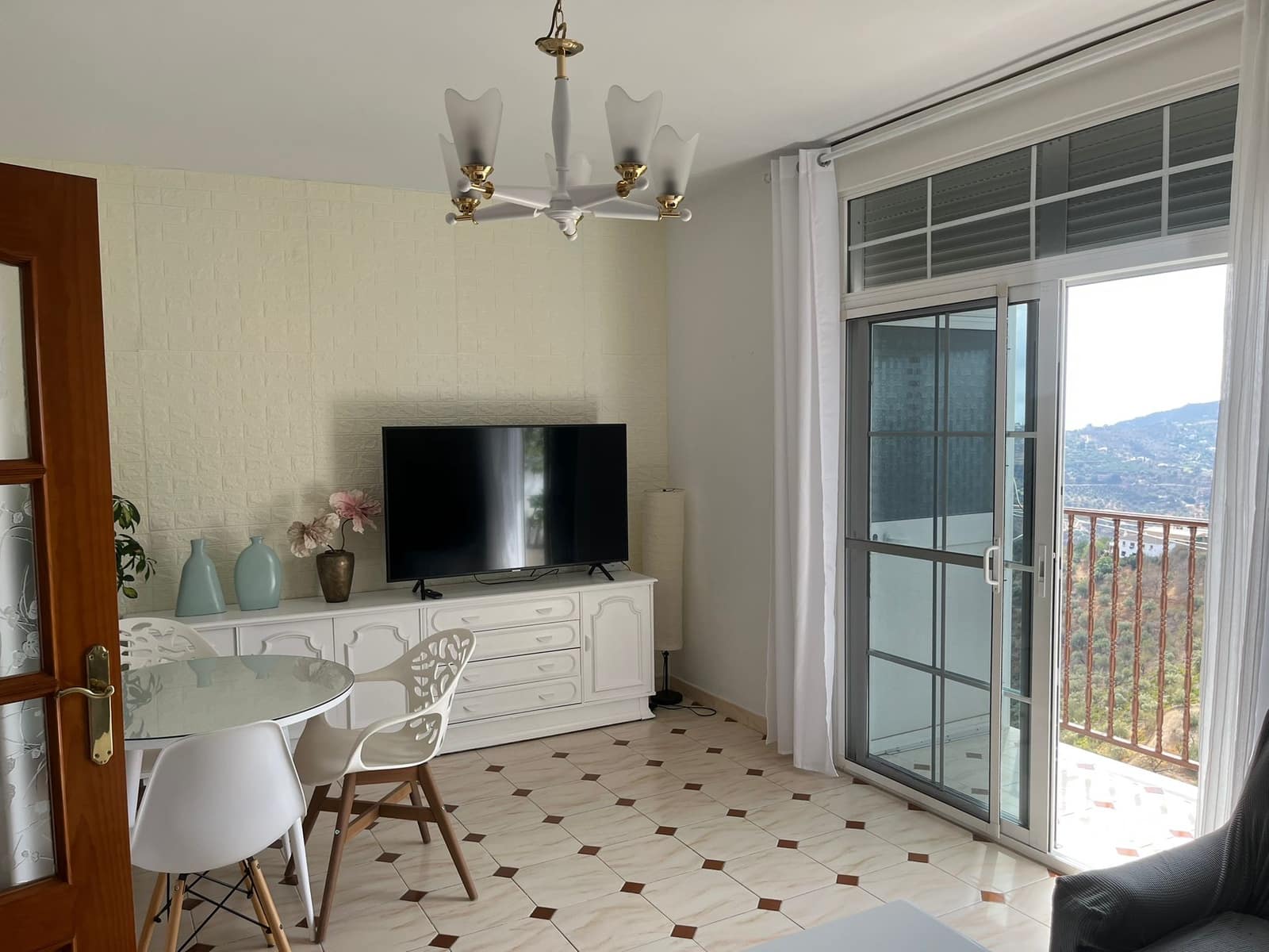 3 bedroom Townhouse for rent in Corumbela - € 650 (Ref: 9416248)