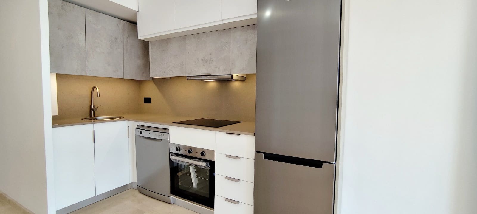 2 slaapkamer Flat te huur in Mijas met zwembad garage - € 1.650 (Ref: 9424121)