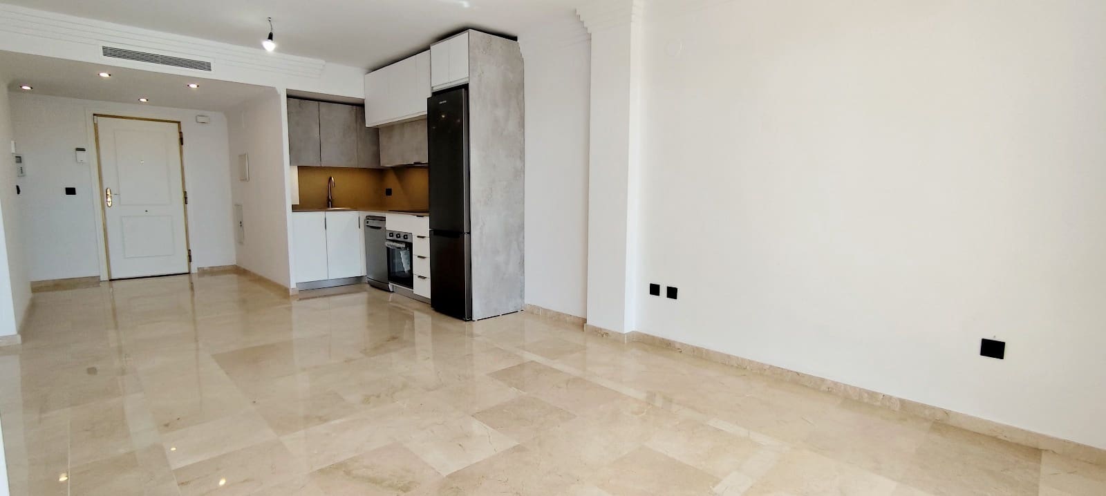 2 slaapkamer Flat te huur in Mijas met zwembad garage - € 1.650 (Ref: 9424121)