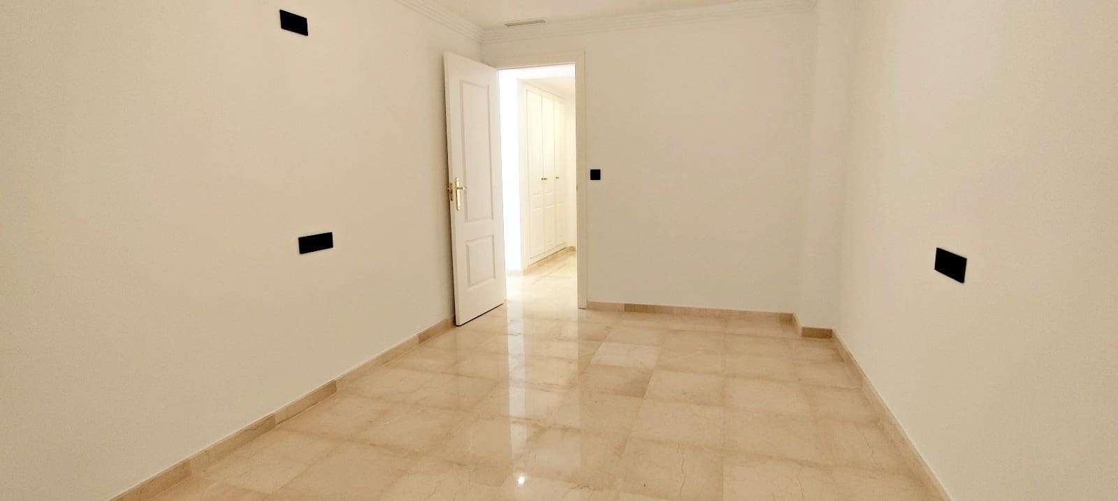 2 slaapkamer Flat te huur in Mijas met zwembad garage - € 1.650 (Ref: 9424121)
