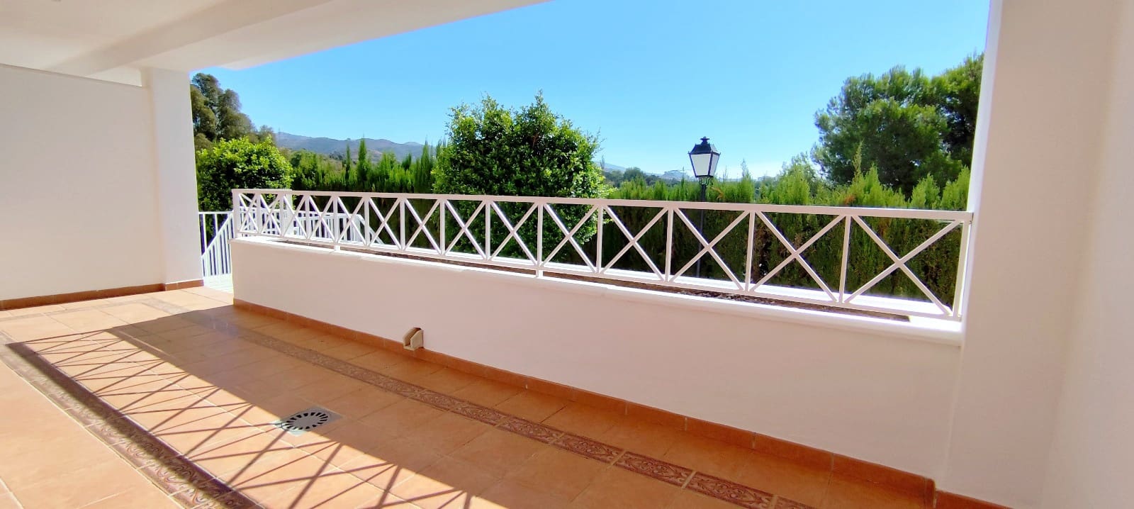 2 slaapkamer Flat te huur in Mijas met zwembad garage - € 1.650 (Ref: 9424121)