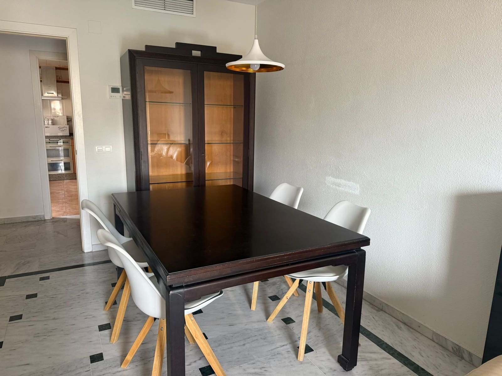 3 soveværelse Lejlighed til leje i Malaga by med garage - € 1.500 (Ref: 9426255)