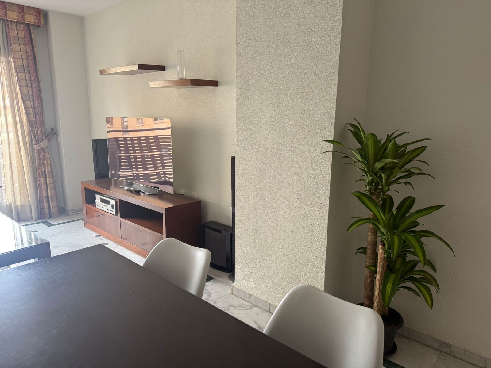 3 soveværelse Lejlighed til leje i Malaga by med garage - € 1.500 (Ref: 9426255)