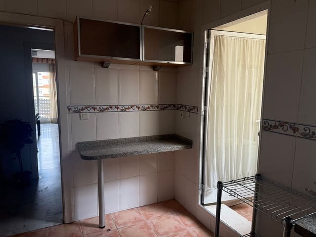 3 sypialnia Mieszkanie do wynajęcia w Ciudad Universitaria, Miasto Málaga z garażem - 1 500 € (Ref: 9426255)