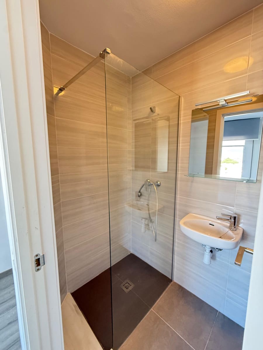 Piso de 2 habitaciones en Coín en alquiler - 1.000 € (Ref: 9432845)