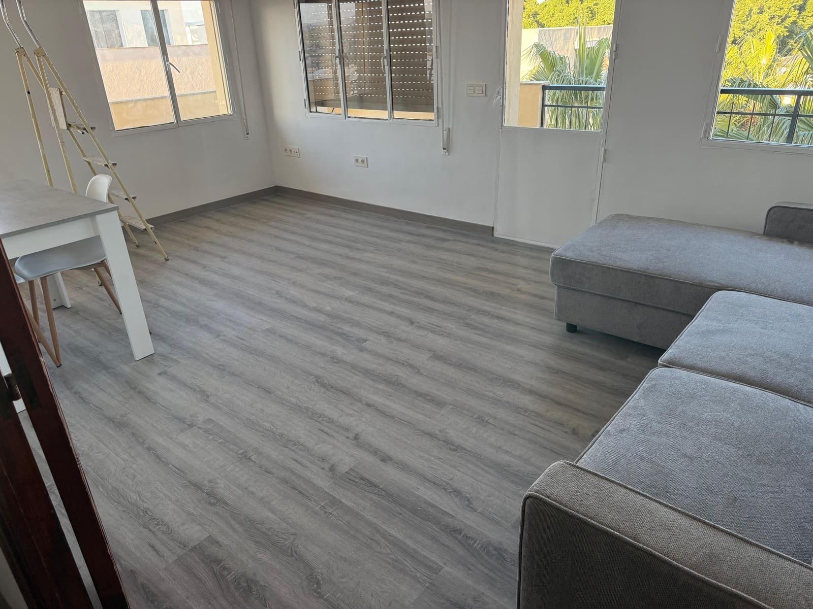 Piso de 2 habitaciones en Coín en alquiler - 1.000 € (Ref: 9432845)