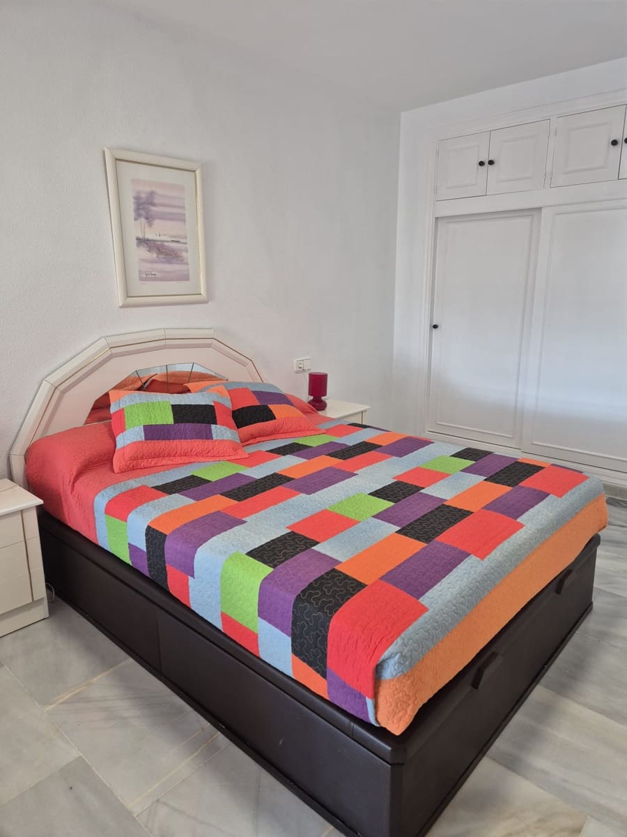 2 bedroom Flat for rent in Mijas with pool garage - € 1,300 (Ref: 9436539)