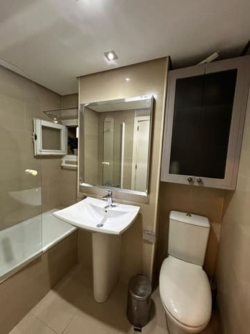 3 sypialnia Mieszkanie do wynajęcia w Cerrado de Calderon, Miasto Málaga z basenem garażem - 2 200 € (Ref: 9436540)