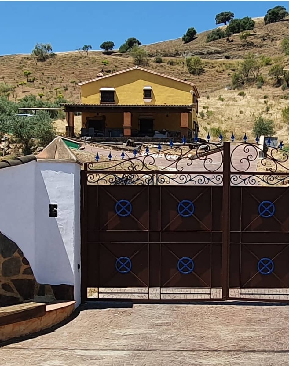 Terreno Não Urbanizado para arrendar em Coin - 2 000 € (Ref: 9454775)