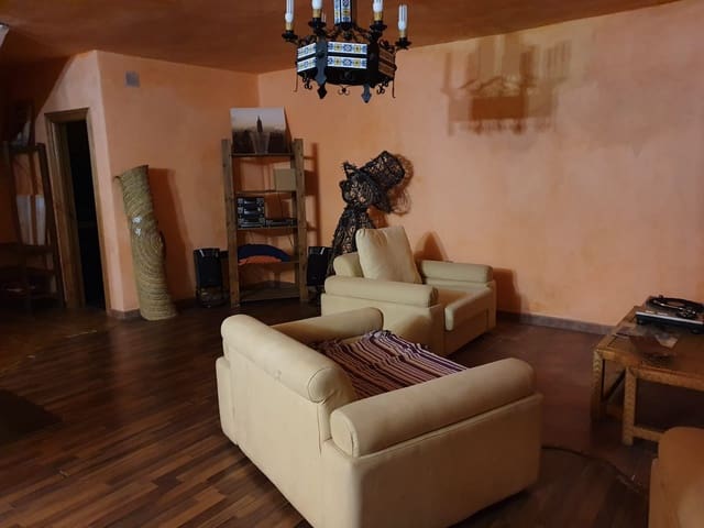 Landgrundstück zu vermieten in Coín - 2.000 € (Ref: 9454775)