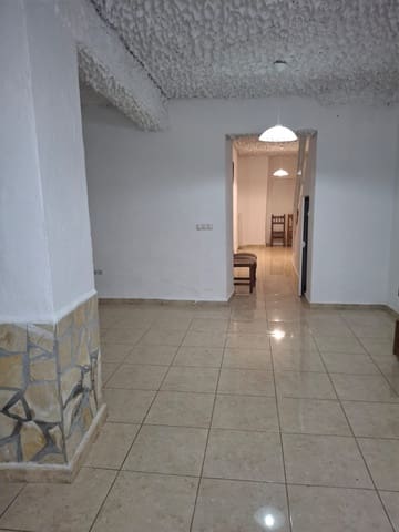 3 slaapkamer Huis te huur in Archez - € 450 (Ref: 9471799)