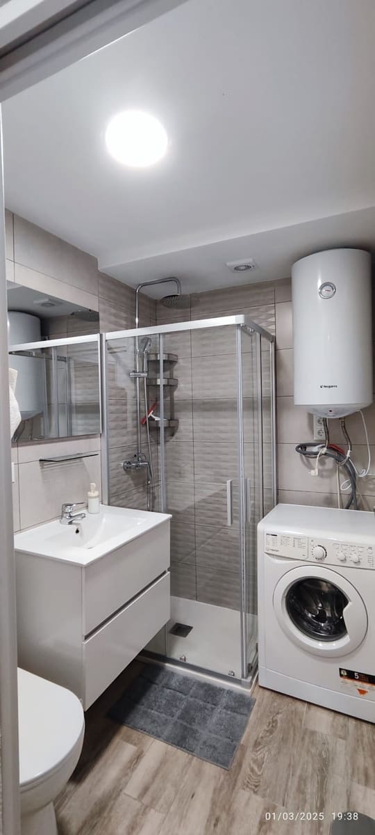 Studio til leie i Malaga by - € 800 (Ref: 9490936)