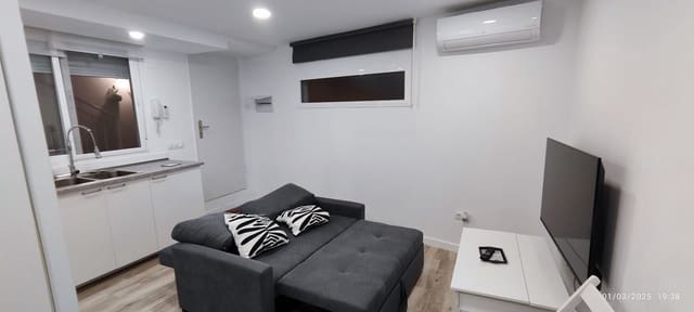 Studio til leie i Puertosol, Málaga by - € 800 (Ref: 9490936)