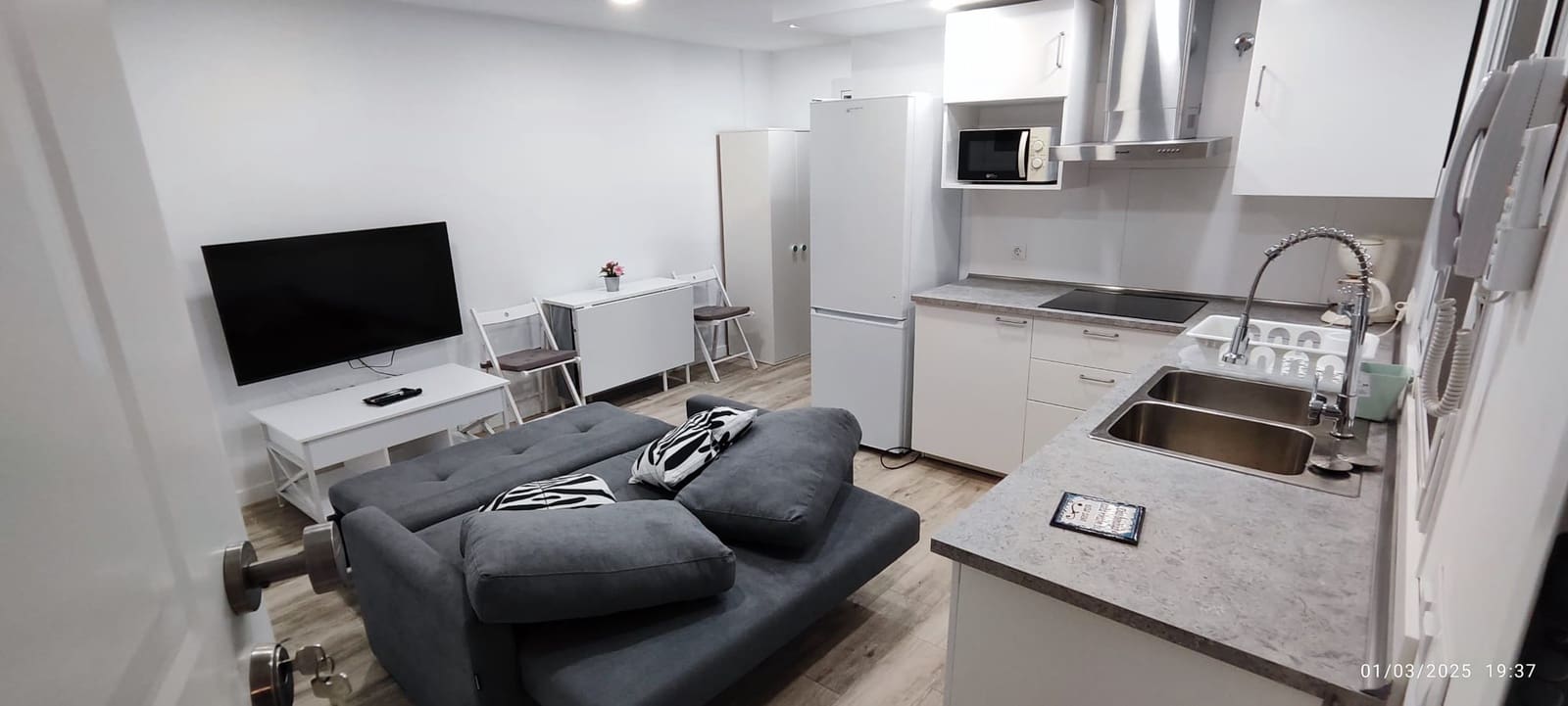 Studio til leie i Malaga by - € 800 (Ref: 9490936)
