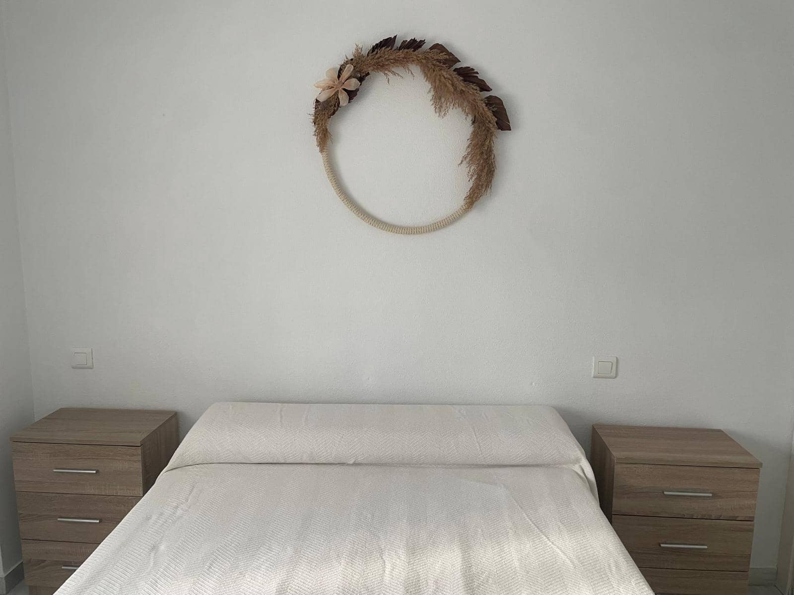 Piso de 2 habitaciones en Benalmádena en alquiler con piscina garaje - 1.200 € (Ref: 9500044)