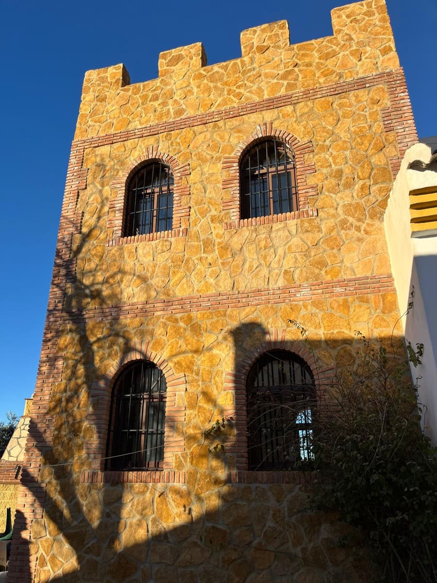 4 bedroom Finca/Country House for rent in Sedella with pool garage - € 1,500 (Ref: 9508006)