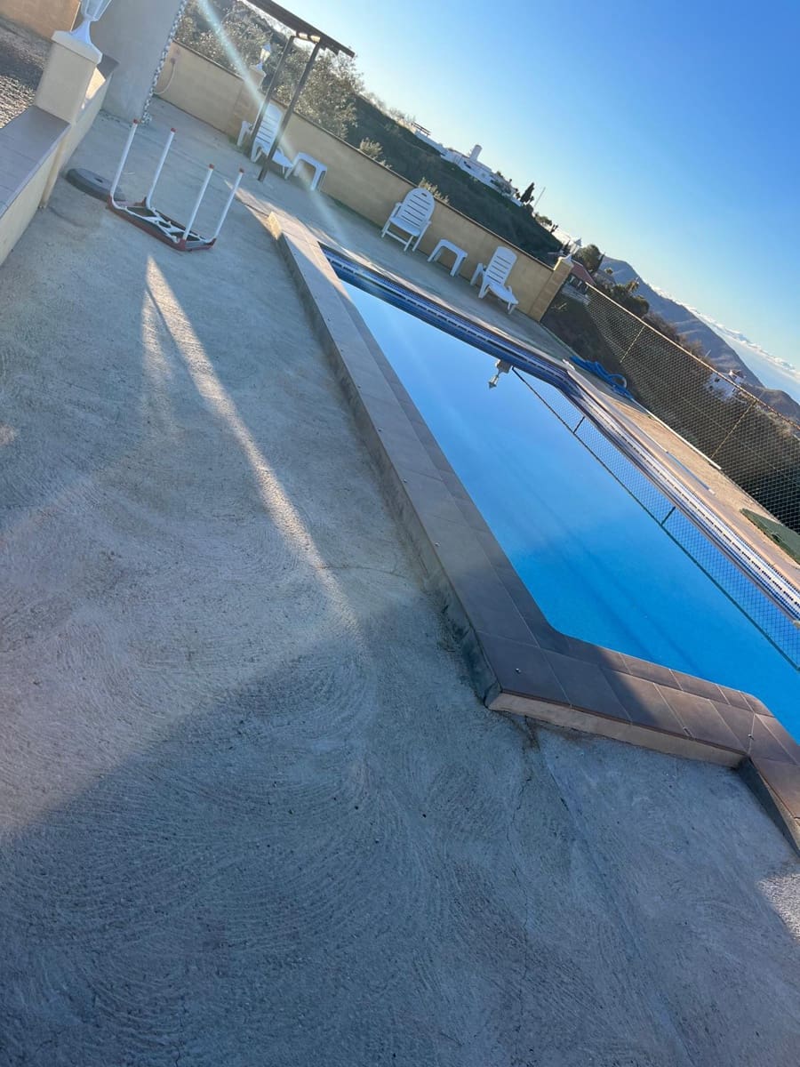 4 bedroom Finca/Country House for rent in Sedella with pool garage - € 1,500 (Ref: 9508006)