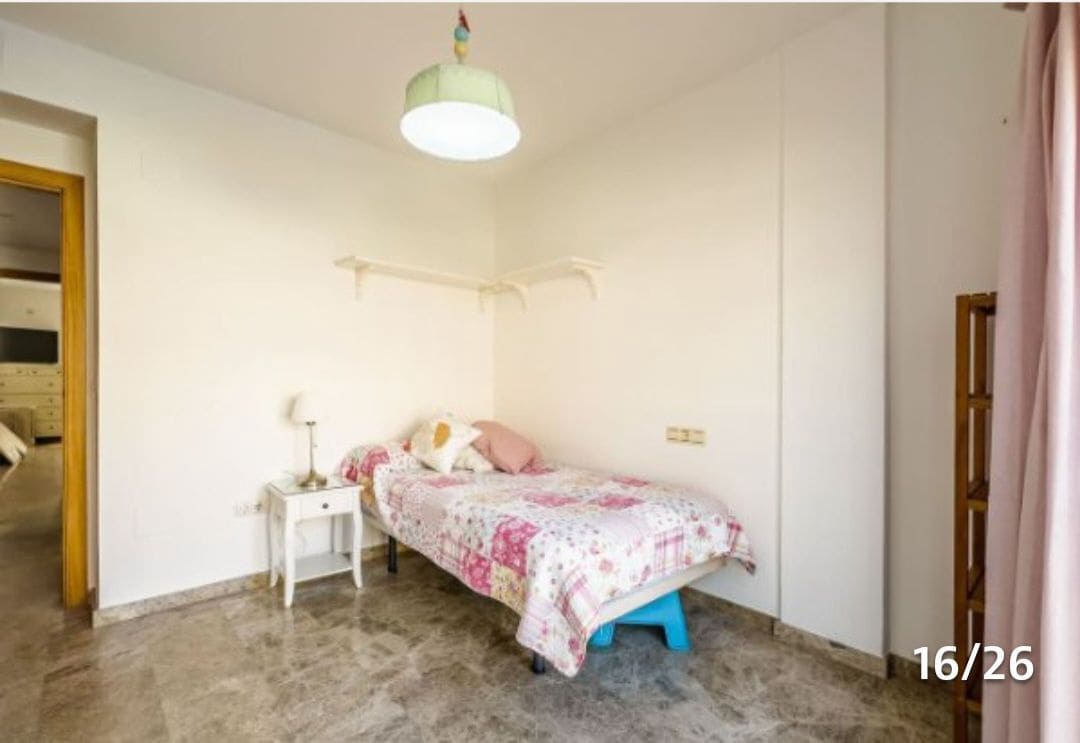 3 camera da letto Villetta a Schiera da affittare in Velez-Malaga con piscina garage - 1.500 € (Rif: 9538989)