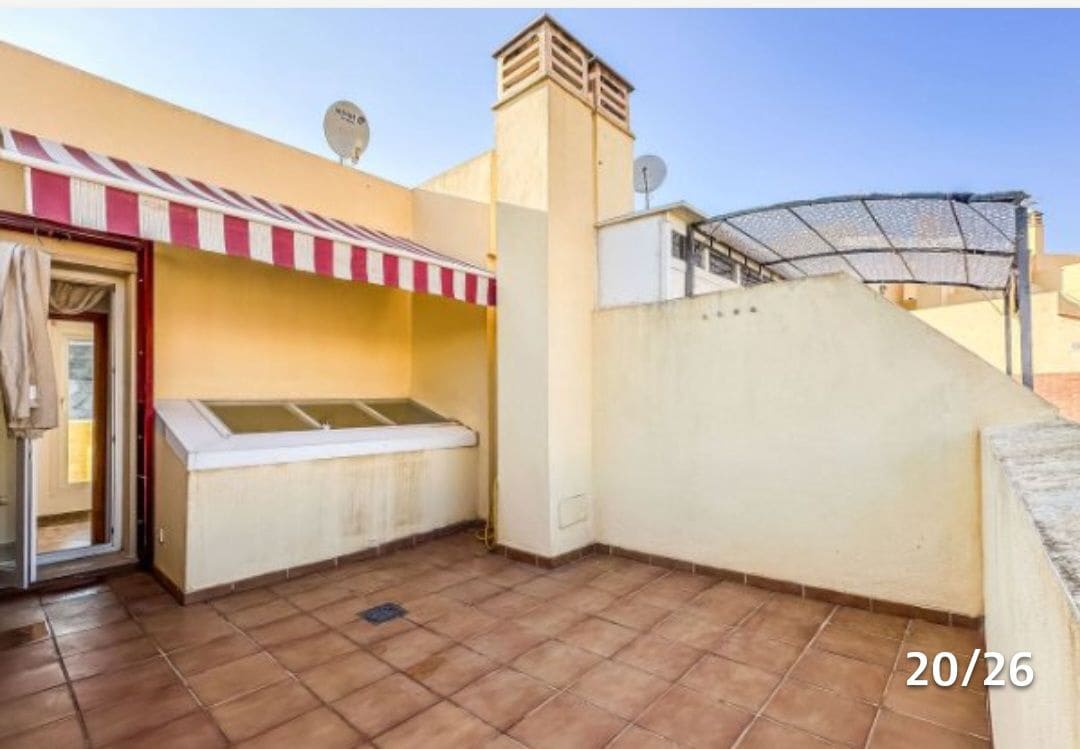 3 camera da letto Villetta a Schiera da affittare in Velez-Malaga con piscina garage - 1.500 € (Rif: 9538989)