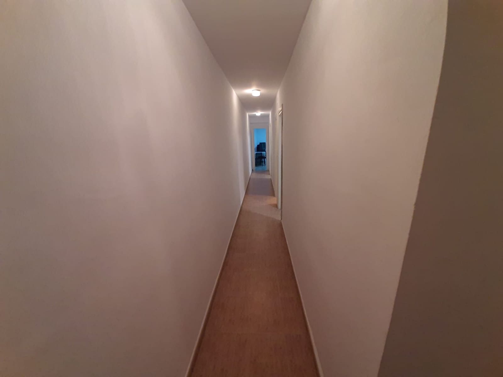 4 sovrum Lägenhet att hyra i Malaga stad - 1 350 € (Ref: 9540572)