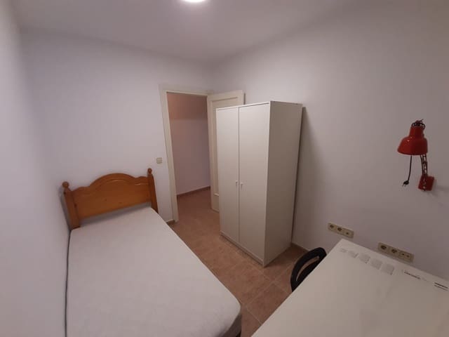 4 Zimmer Wohnung zu vermieten in La Victoria, Málaga Stadt - 1.350 € (Ref: 9540572)