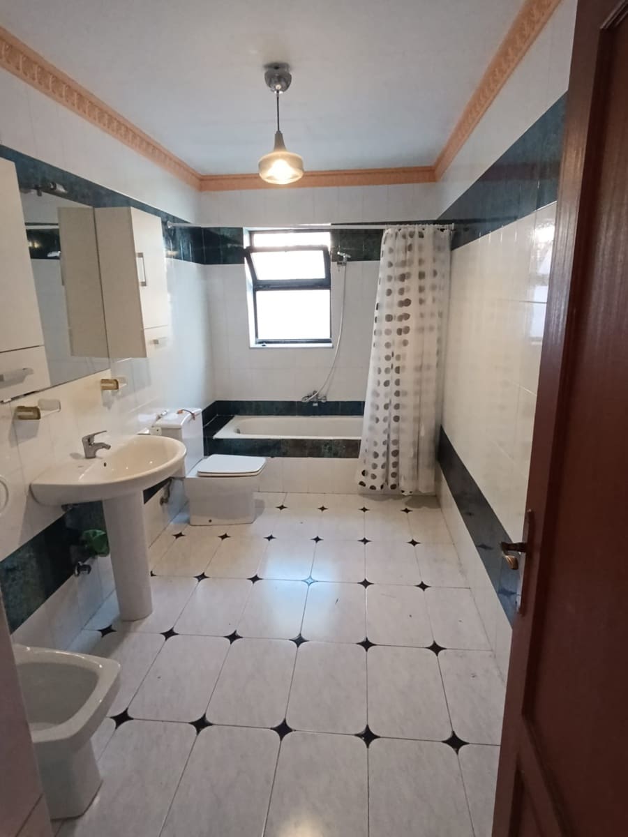 4 bedroom Villa for rent in Mijas with pool garage - € 2,200 (Ref: 9610597)