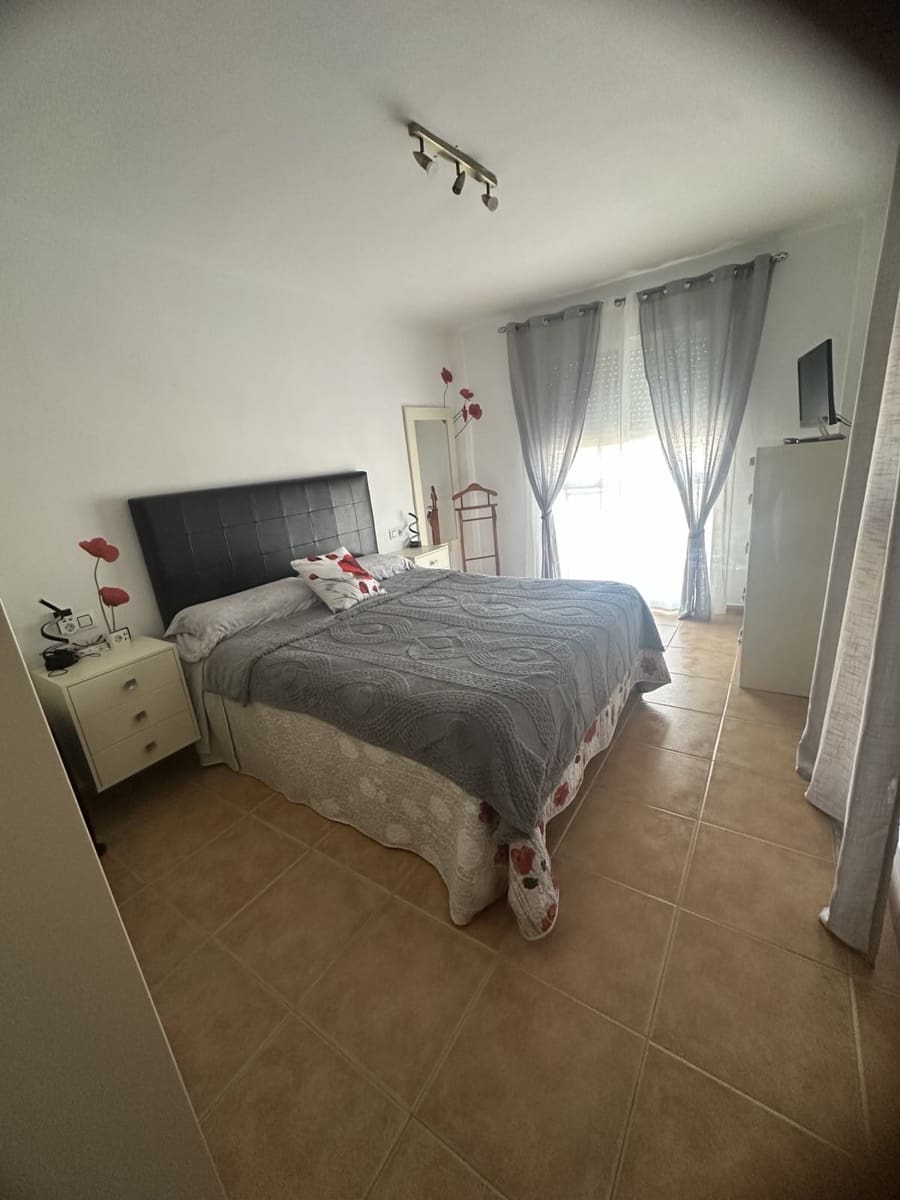 3 sypialnia Dom szeregowy do wynajęcia w Alhaurin de la Torre z basenem garażem - 1 850 € (Ref: 9624119)