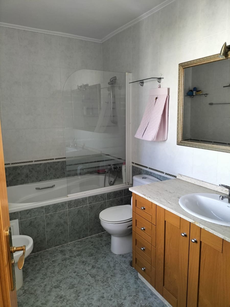 3 sypialnia Dom szeregowy do wynajęcia w Alhaurin de la Torre z basenem garażem - 1 850 € (Ref: 9624119)