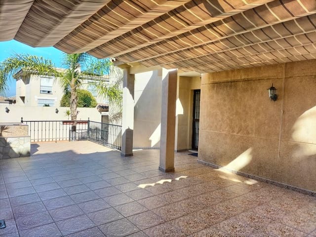 3 sypialnia Dom szeregowy do wynajęcia w Alhaurín de la Torre z basenem garażem - 1 850 € (Ref: 9624119)