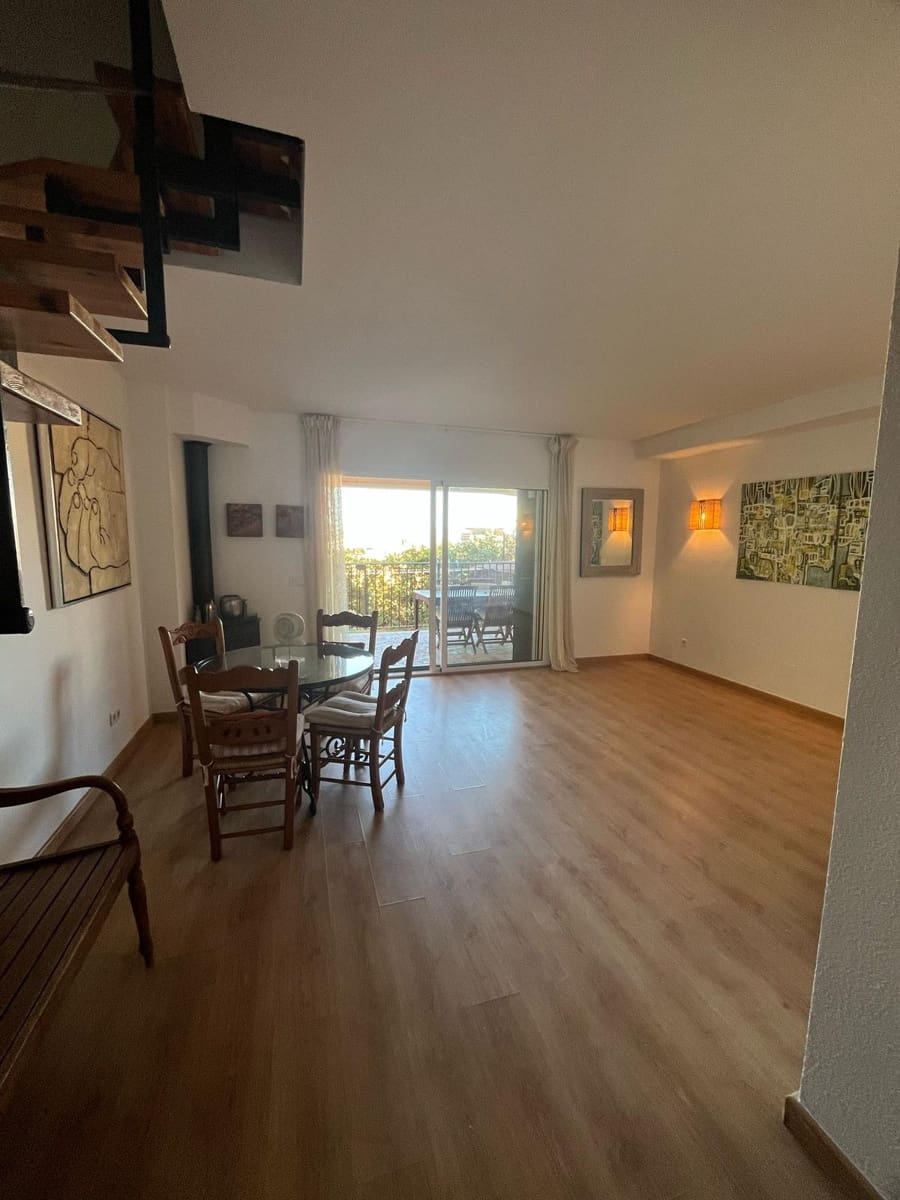 3 soveværelse Rækkehus til leje i Benalmadena med swimmingpool garage - € 1.750 (Ref: 9641053)