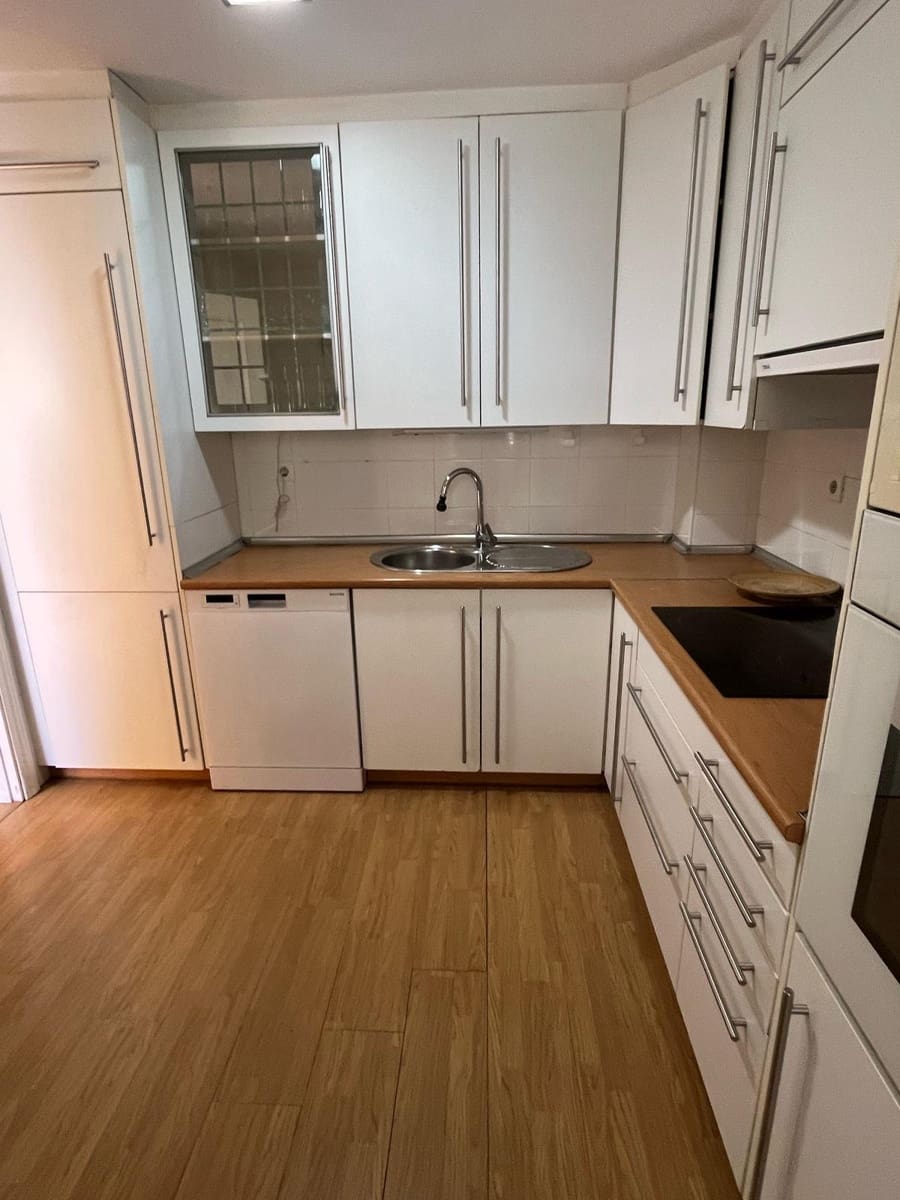 3 soveværelse Rækkehus til leje i Benalmadena med swimmingpool garage - € 1.750 (Ref: 9641053)