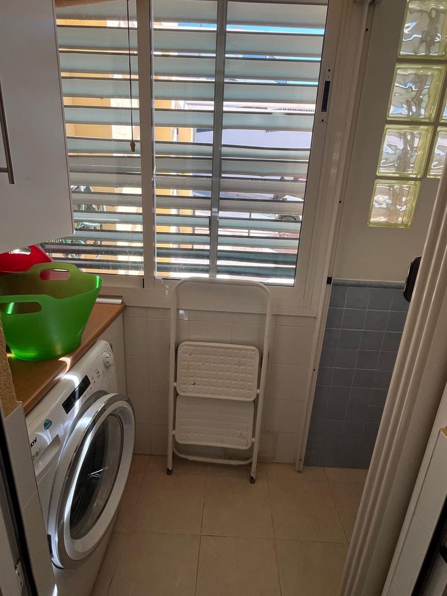 3 soveværelse Rækkehus til leje i Benalmadena med swimmingpool garage - € 1.750 (Ref: 9641053)