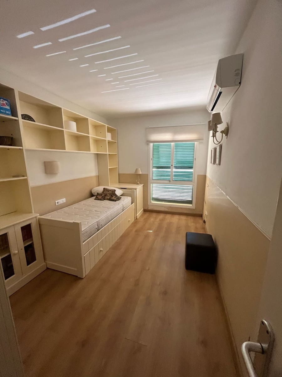 3 soveværelse Rækkehus til leje i Benalmadena med swimmingpool garage - € 1.750 (Ref: 9641053)