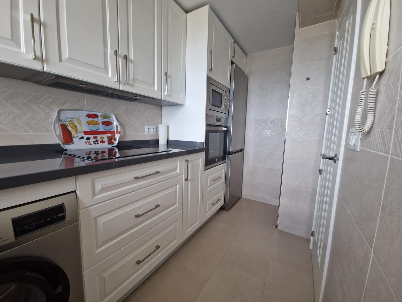 2 soverom Leilighet til leie i Torre del Mar med svømmebasseng - € 1 000 (Ref: 9665473)