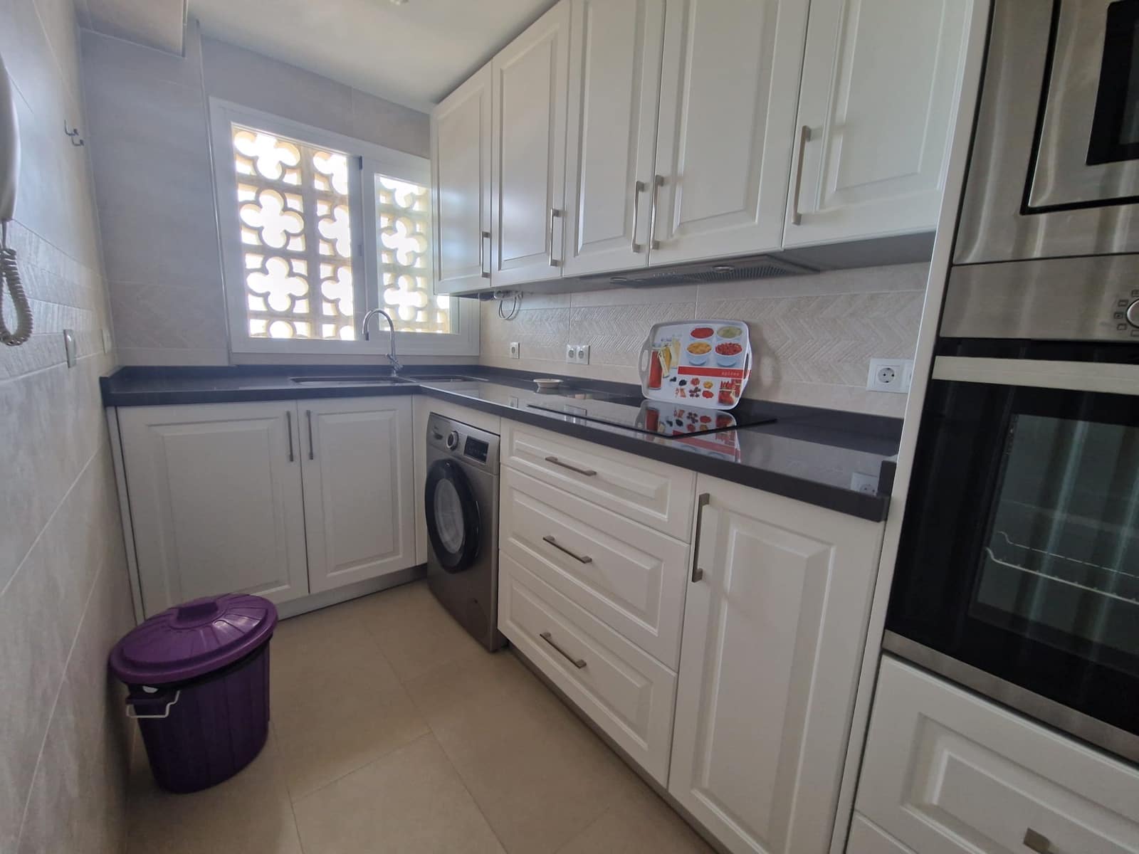 2 soverom Leilighet til leie i Torre del Mar med svømmebasseng - € 1 000 (Ref: 9665473)