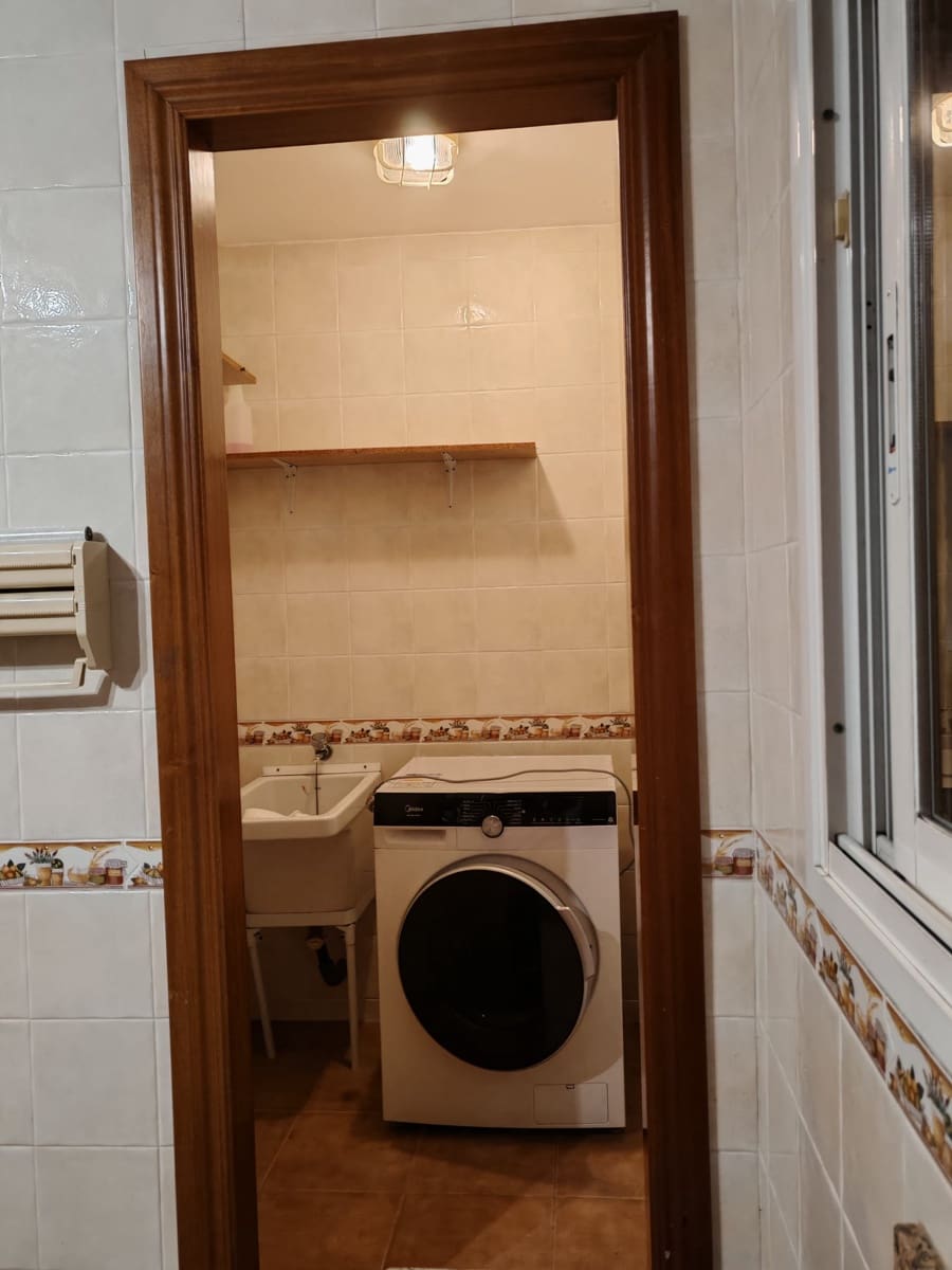 Ático de 2 habitaciones en Fuengirola en alquiler - 1.500 € (Ref: 9665535)