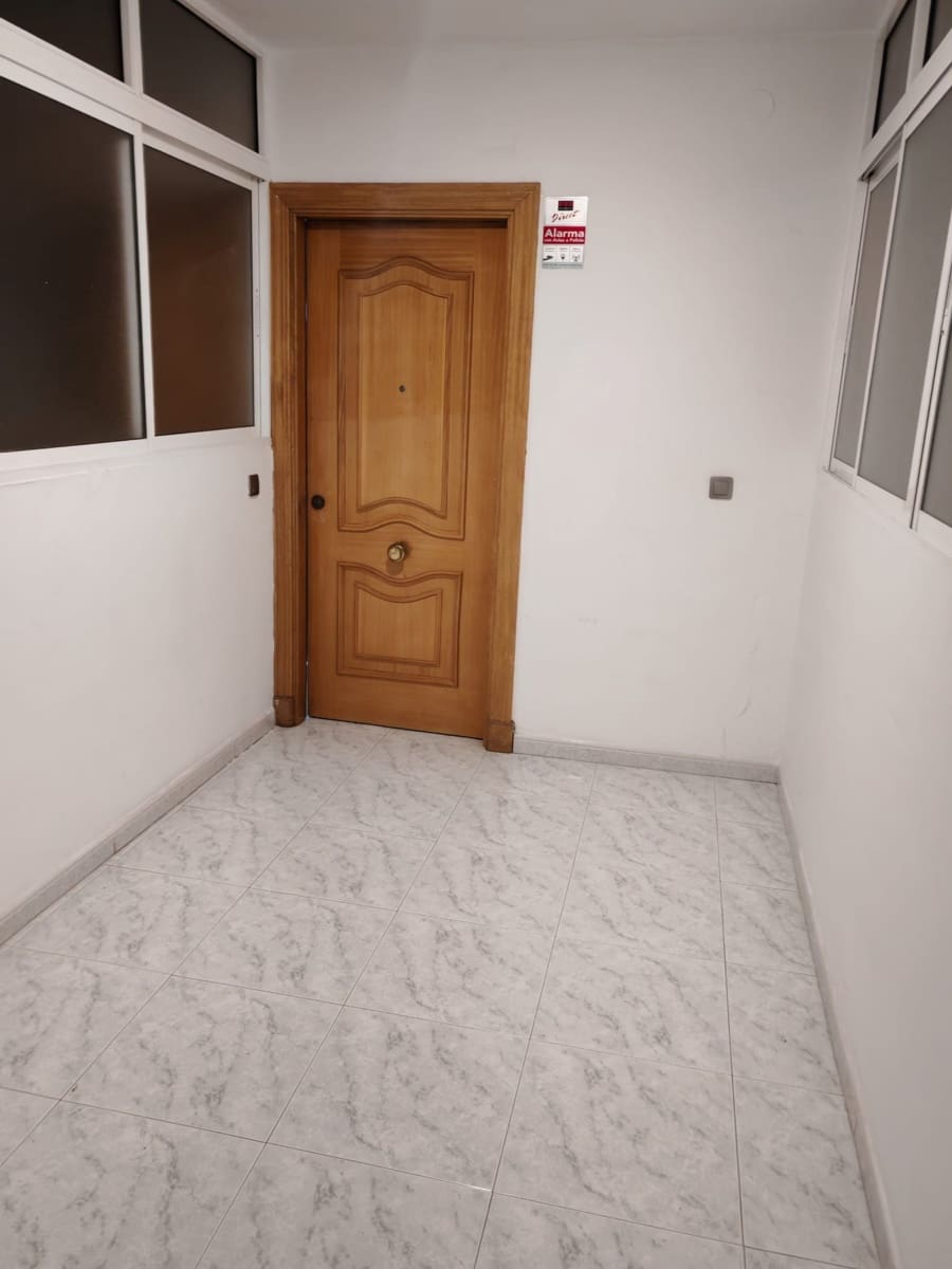 Ático de 2 habitaciones en Fuengirola en alquiler - 1.500 € (Ref: 9665535)