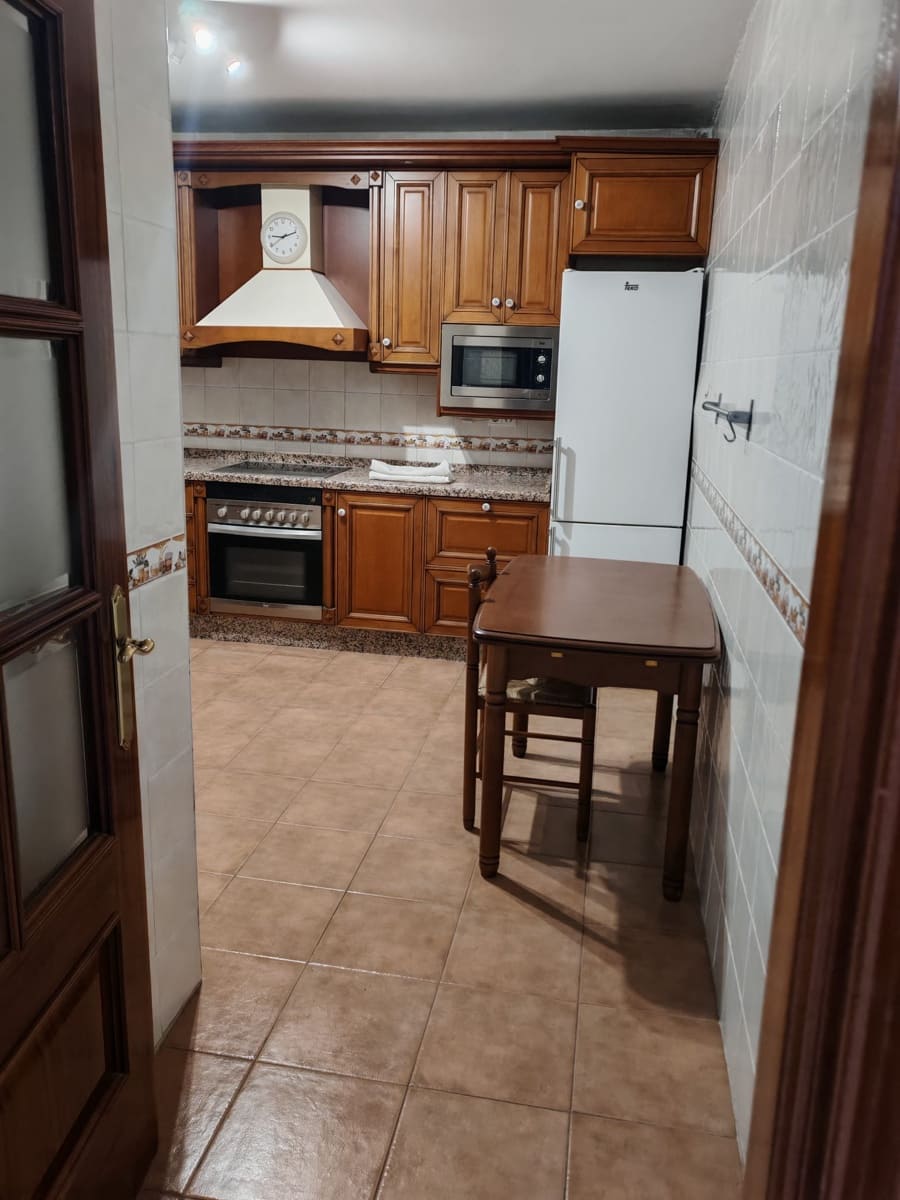 Ático de 2 habitaciones en Fuengirola en alquiler - 1.500 € (Ref: 9665535)