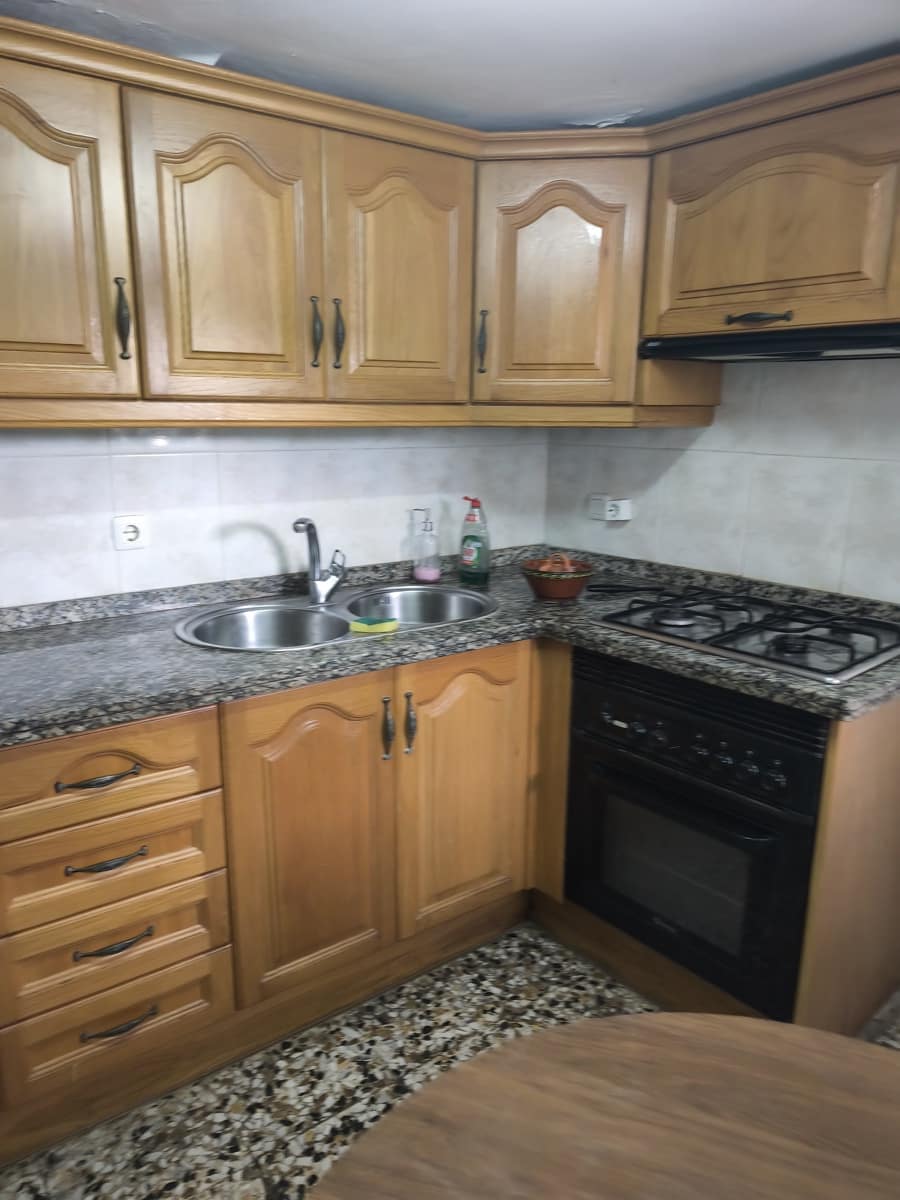 3 sovrum Hus att hyra i Sedella med garage - 600 € (Ref: 9675936)