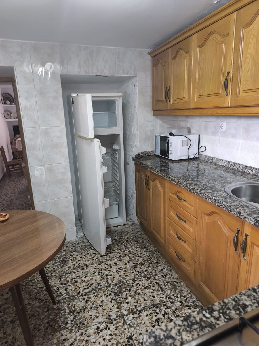 3 sovrum Hus att hyra i Sedella med garage - 600 € (Ref: 9675936)