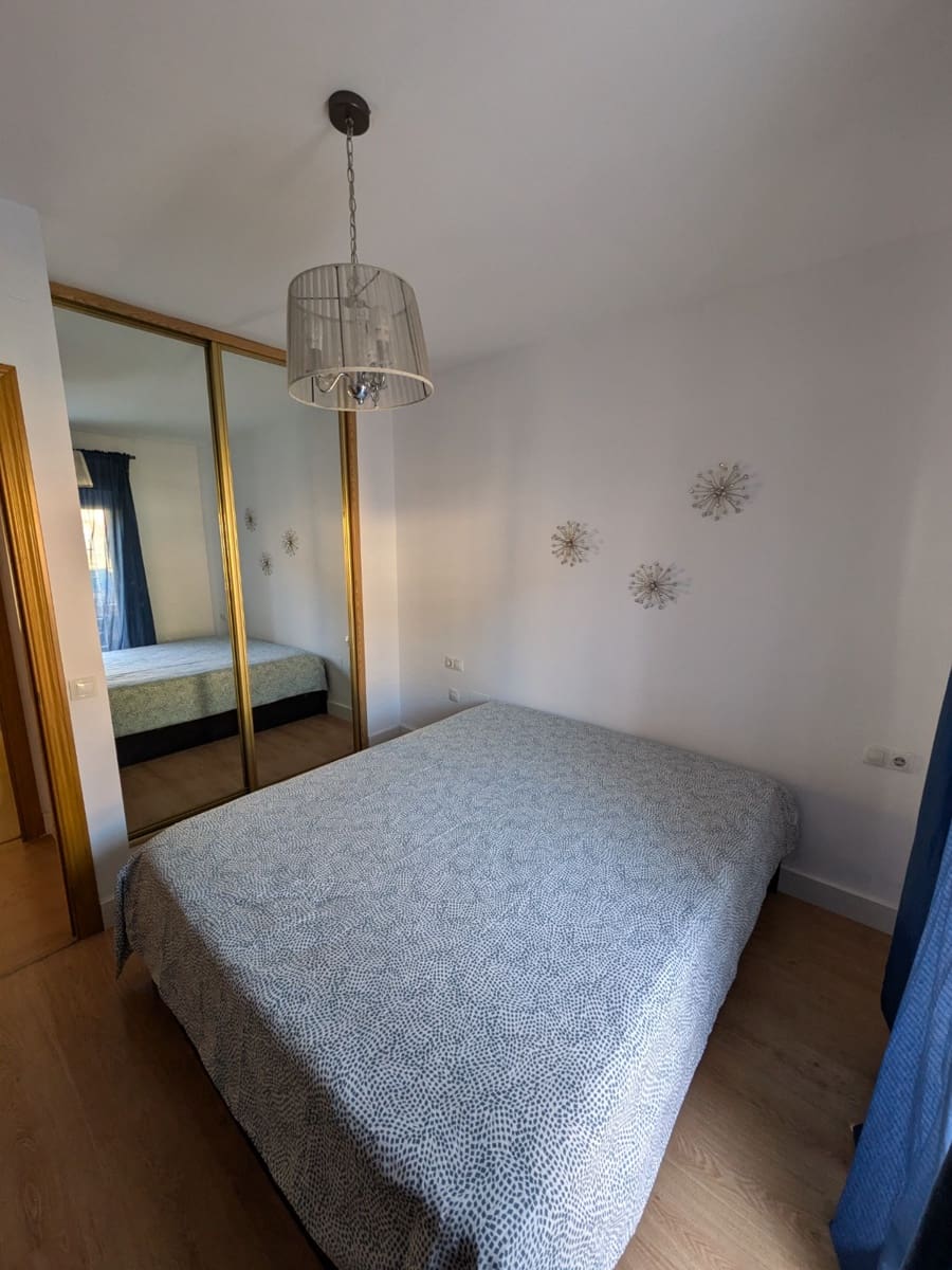 2 slaapkamer Flat te huur in Rincon de la Victoria met zwembad garage - € 1.250 (Ref: 9676549)