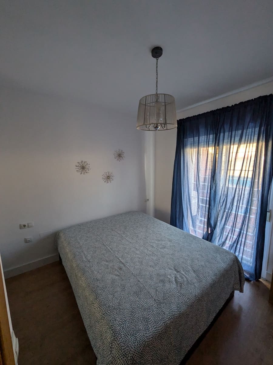 2 slaapkamer Flat te huur in Rincon de la Victoria met zwembad garage - € 1.250 (Ref: 9676549)
