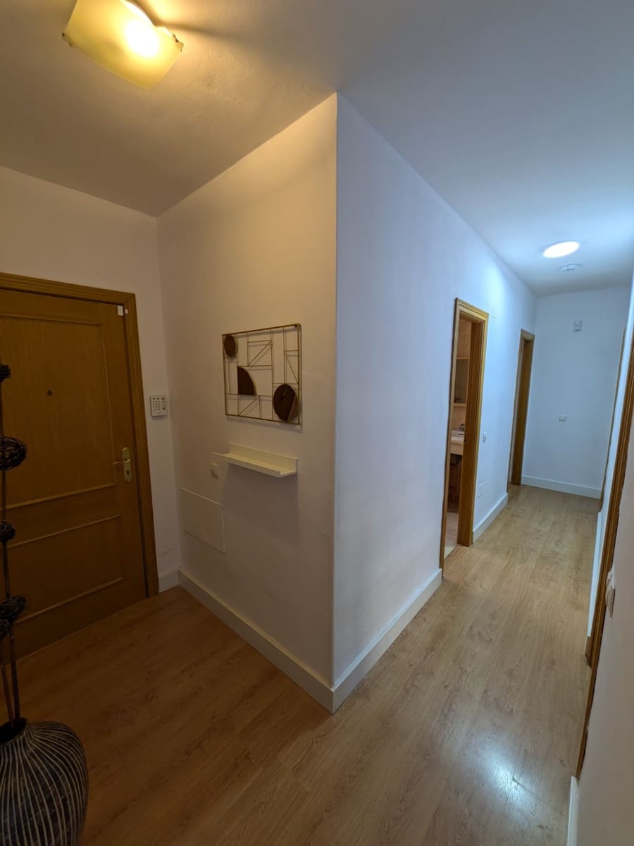 2 slaapkamer Flat te huur in Rincon de la Victoria met zwembad garage - € 1.250 (Ref: 9676549)