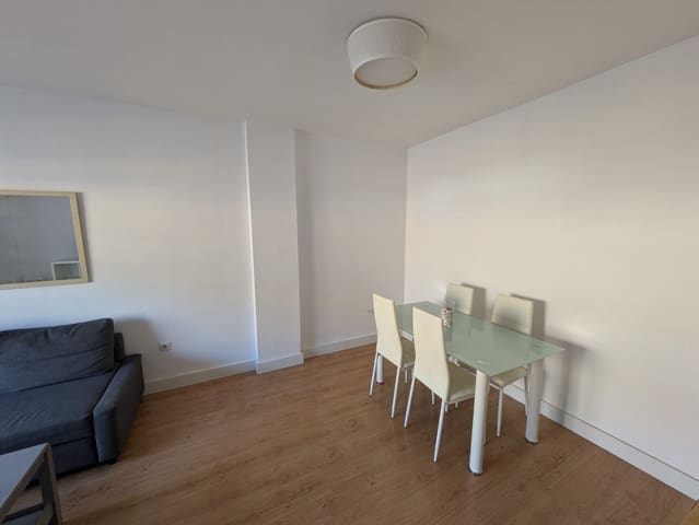 2 slaapkamer Flat te huur in Rincón de la Victoria met zwembad garage - € 1.250 (Ref: 9676549)