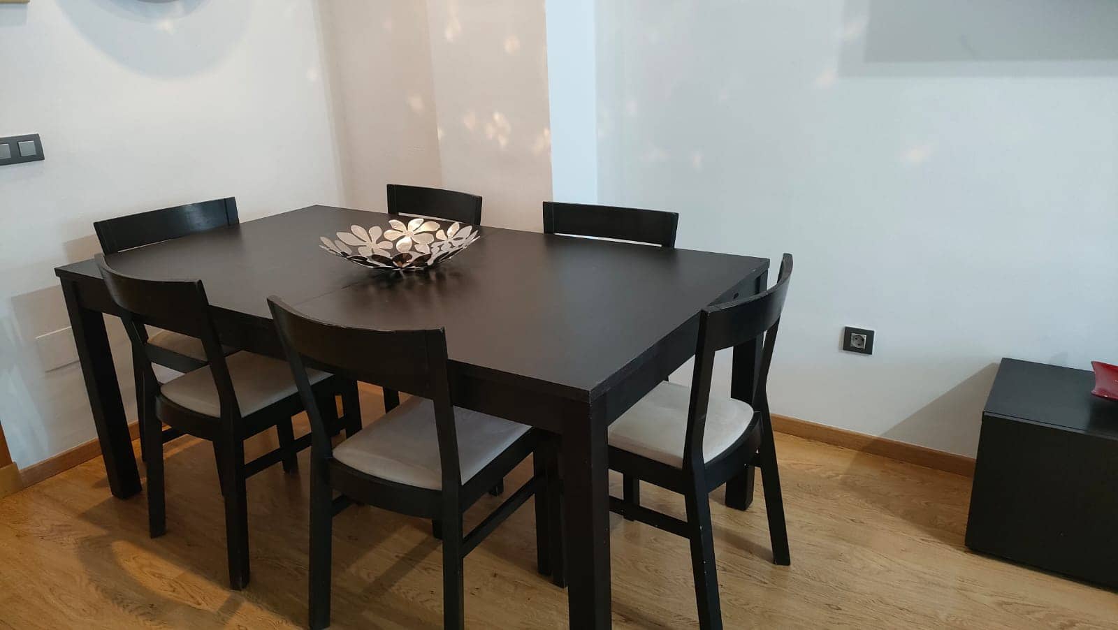 2 slaapkamer Flat te huur in Malaga stad met zwembad - € 1.400 (Ref: 9677893)