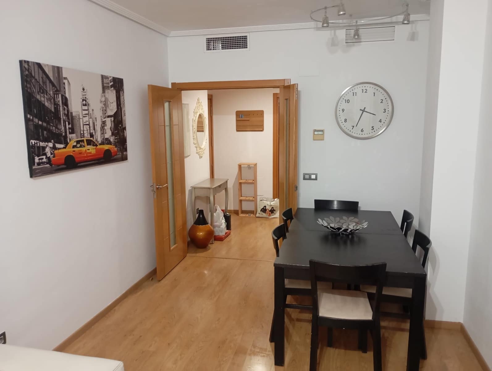 2 slaapkamer Flat te huur in Malaga stad met zwembad - € 1.400 (Ref: 9677893)
