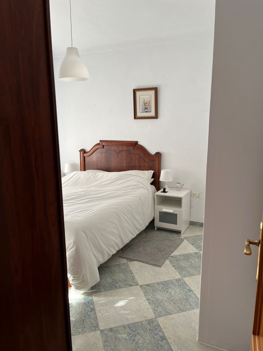 2 bedroom Townhouse for rent in Alora - € 700 (Ref: 9700145)