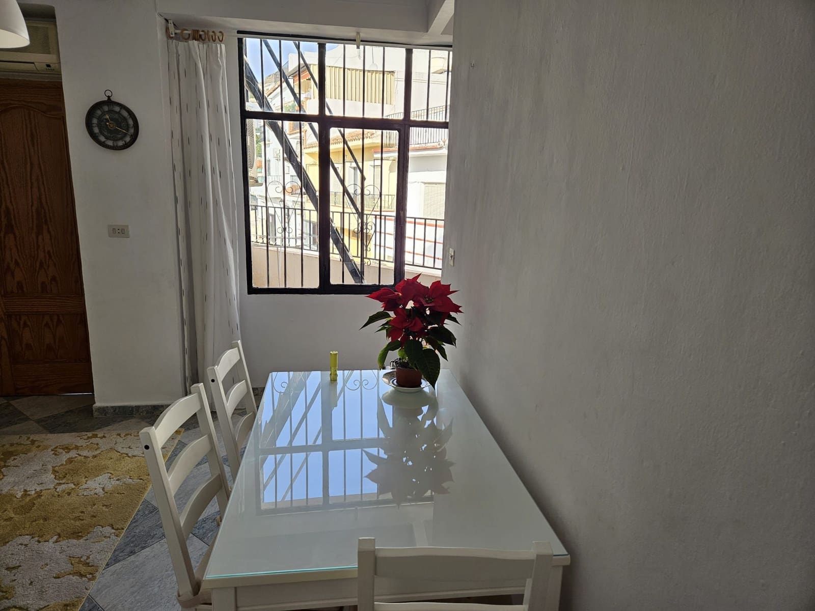 2 bedroom Townhouse for rent in Alora - € 700 (Ref: 9700145)