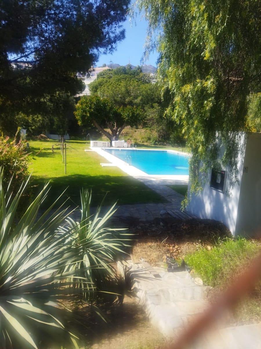 1 bedroom Apartment for rent in Benalmadena with pool - € 1,100 (Ref: 9734148)